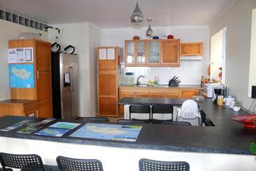 پانسیون Madeira Native Motion Guest House