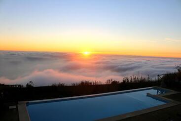 پانسیون Madeira Native Motion Guest House