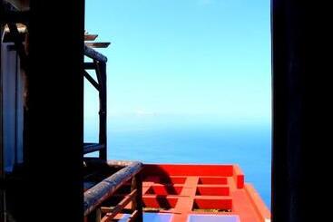 پانسیون Madeira Native Motion Guest House