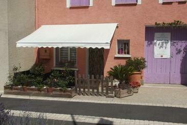 تختخواب و صبحانه L Escapade Colorée Anciennement La Vieille Forge