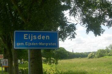 צימר Vakantie Studio Eijsden