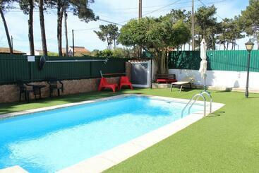 بنسيون Hostel Casa Lucas