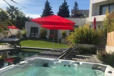 تختخواب و صبحانه Villa Le Sud