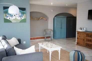 Villa Morera Bed & Breakfast