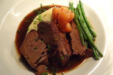 هاستل The Dundry Inn