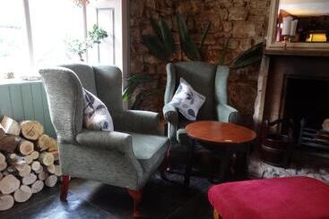 هاستل The Dundry Inn