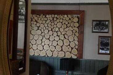 هاستل The Dundry Inn