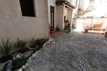 پانسیون Bed And Breakfast L Annunziata