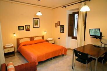 پانسیون Bed And Breakfast L Annunziata
