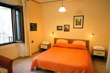 پانسیون Bed And Breakfast L Annunziata
