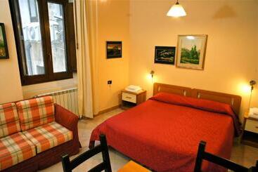 پانسیون Bed And Breakfast L Annunziata