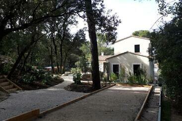 تختخواب و صبحانه La Villa Dupont D Avignon