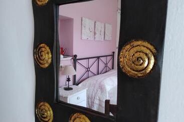 تختخواب و صبحانه Country House La Scortica