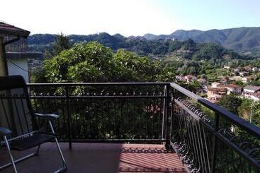 تختخواب و صبحانه Country House La Scortica