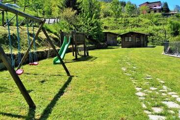 تختخواب و صبحانه Country House La Scortica