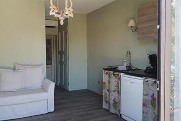 تختخواب و صبحانه La Villa Dupont D Avignon