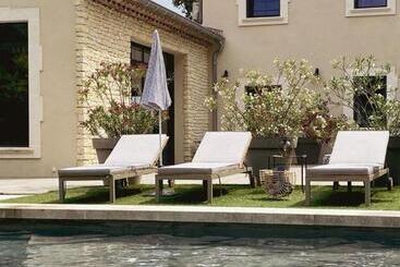 تختخواب و صبحانه La Villa Dupont D Avignon