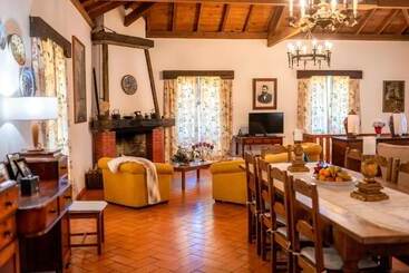 هتل Casa Da Tia Clementina