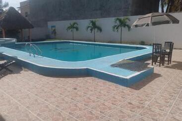 هتل Villas Yoleth