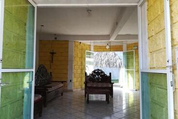 هتل Villas Yoleth