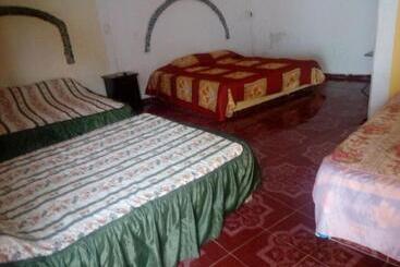 هتل Villas Yoleth