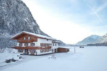 بنسيون Gästehaus Luxner