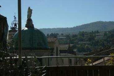 L Auberge Espagnole   Bed & Breakfast
