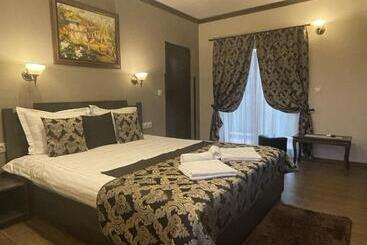 پانسیون Asya Guest House