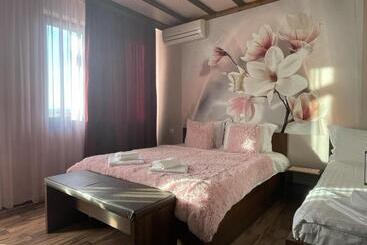 پانسیون Asya Guest House