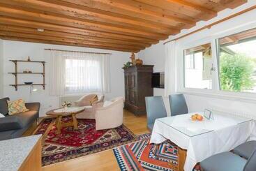 پانسیون Landhaus Tritscher