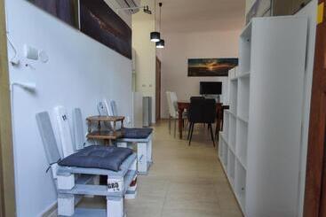 پانسیون Zornica Guest House