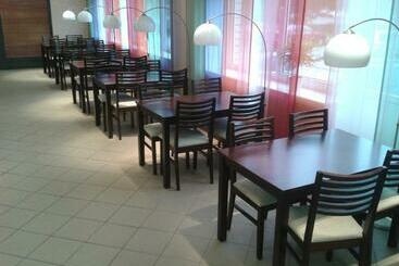 هاستل Sports Centre Haapsalu
