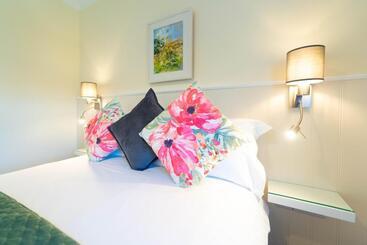 تختخواب و صبحانه Ashe S Accommodation