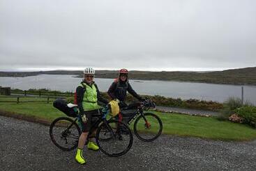 تختخواب و صبحانه Clifden Bay Lodge