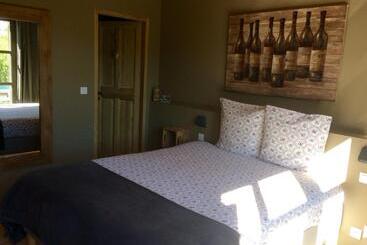 مبيت وإفطار Une Sieste En Luberon