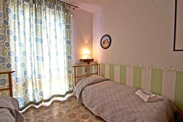 پانسیون Affittacamere La Casa Di Elide