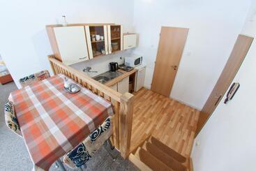 پانسیون Apartmány   Penzion Smetanka