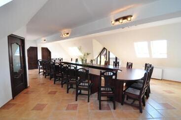 Pension Elegance
