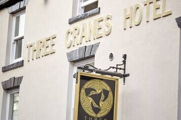 Three Cranes Serviced Apartments