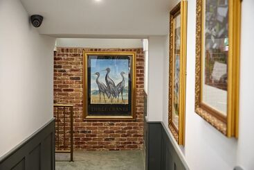 Three Cranes Serviced Apartments