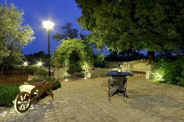 Artemisia Resort
