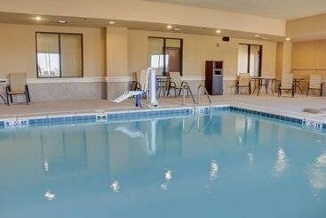 Holiday Inn Express Hotel & Suites Texarkana East, An Ihg