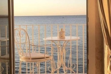 هتل Bellavista Suites