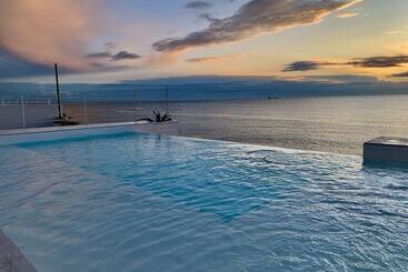 هتل Bellavista Suites