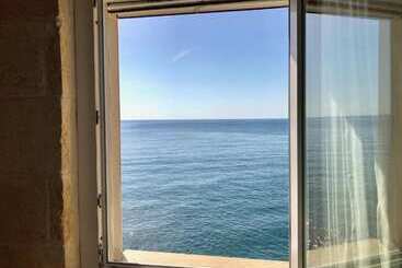 هتل Bellavista Suites