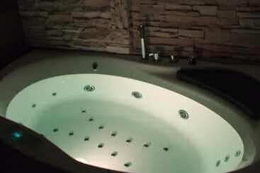 هتل Bellavista Suites