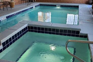 هتل Best Western Laramie Inn & Suites