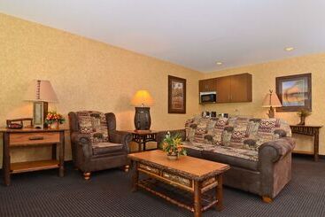 هتل Best Western Plus Kelly Inn And Suites