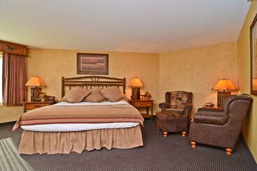 ホテル Best Western Plus Kelly Inn And Suites