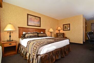 هتل Best Western Plus Kelly Inn And Suites
